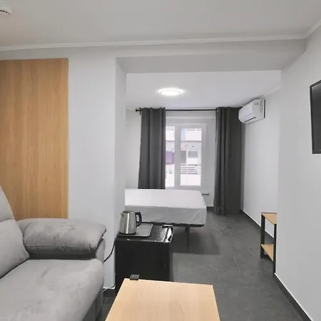 Lavela Хостел Торевьиа