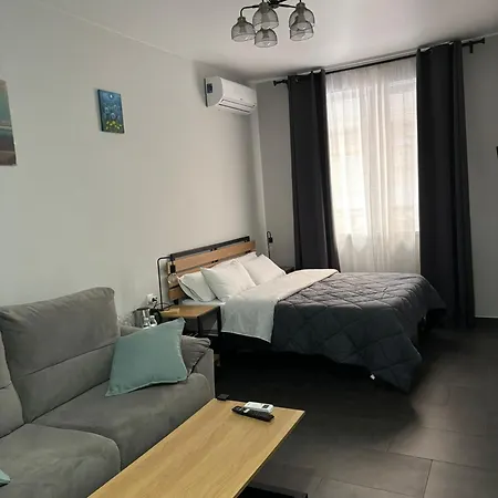 Хостел Lavela *