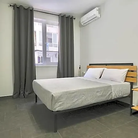 Lavela Hostel