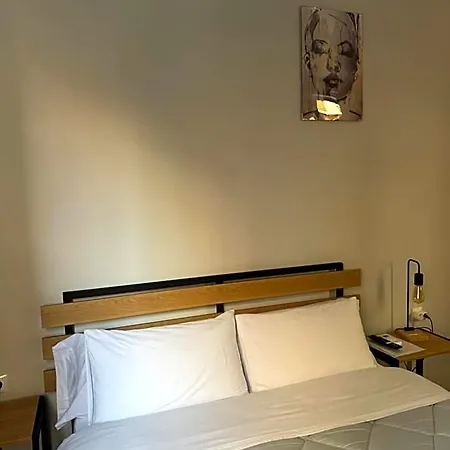 Lavela Hostel